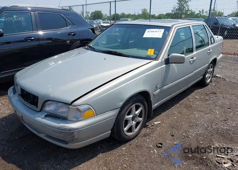 2000 Volvo S70 Se from USA, damaged, VIN YV1LS61J5Y2646842